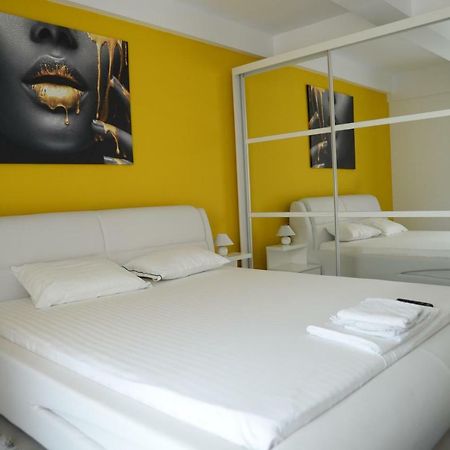 Apartmán Milan Năvodari Exteriér fotografie